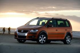 volkswagen_cross_touran_2.jpg