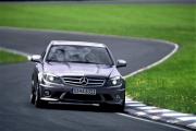 mercedes_benz_c_63_amg_4.jpg